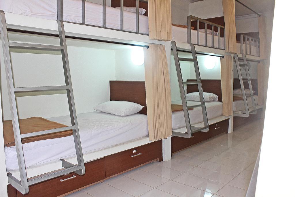 Hostel Mirah Legian Værelse billede