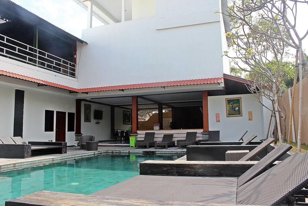 Hostel Mirah Legian Eksteriør billede
