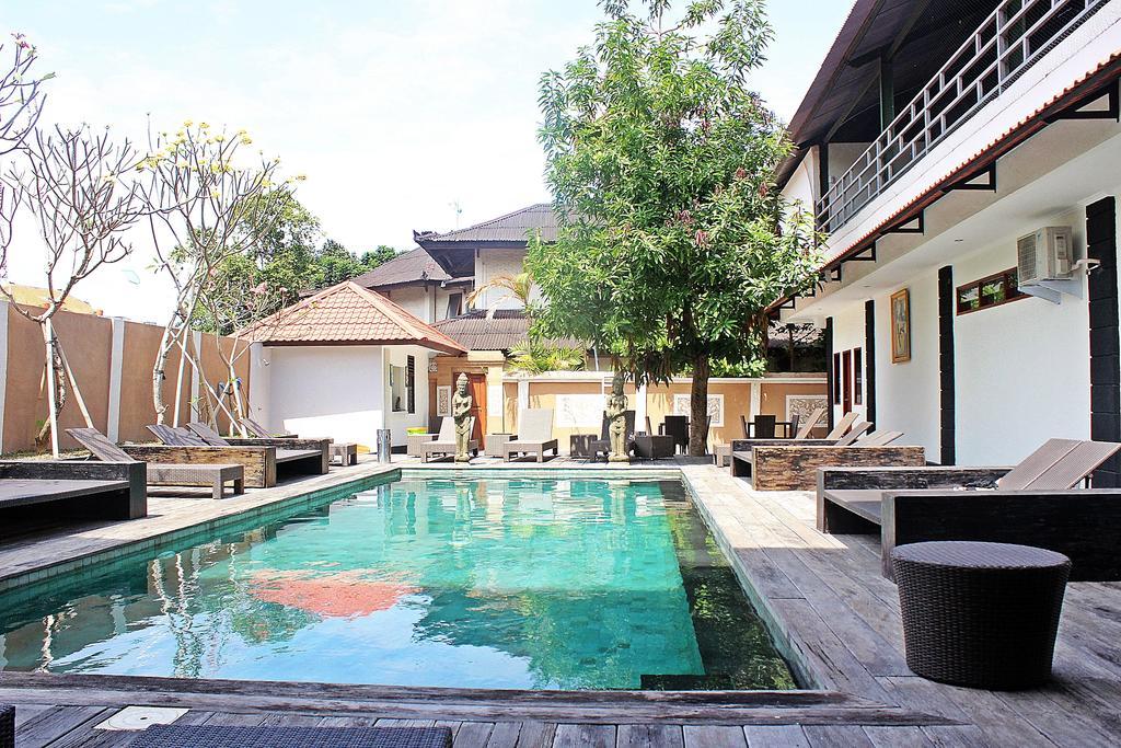 Hostel Mirah Legian Eksteriør billede