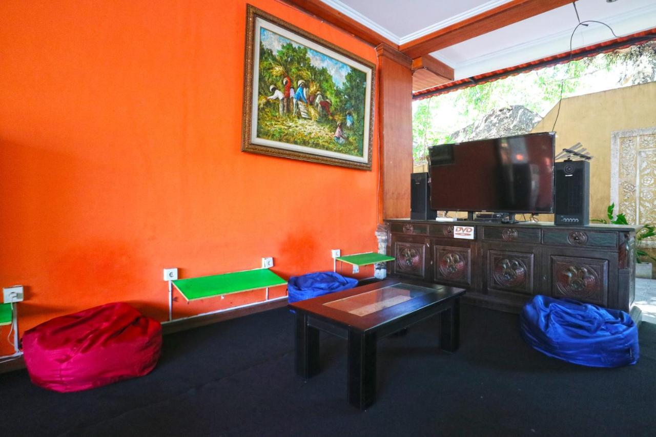 Hostel Mirah Legian Eksteriør billede